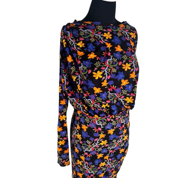 Vibrant Modern Statement: Zara Trafaluc Floral Ruched Mini Dress - Picture 3 of 13